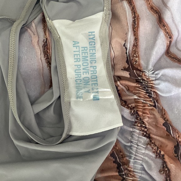 Bathing suit dress with bottoms. Great design. Very comfortable. Size S - Picture 10 of 10